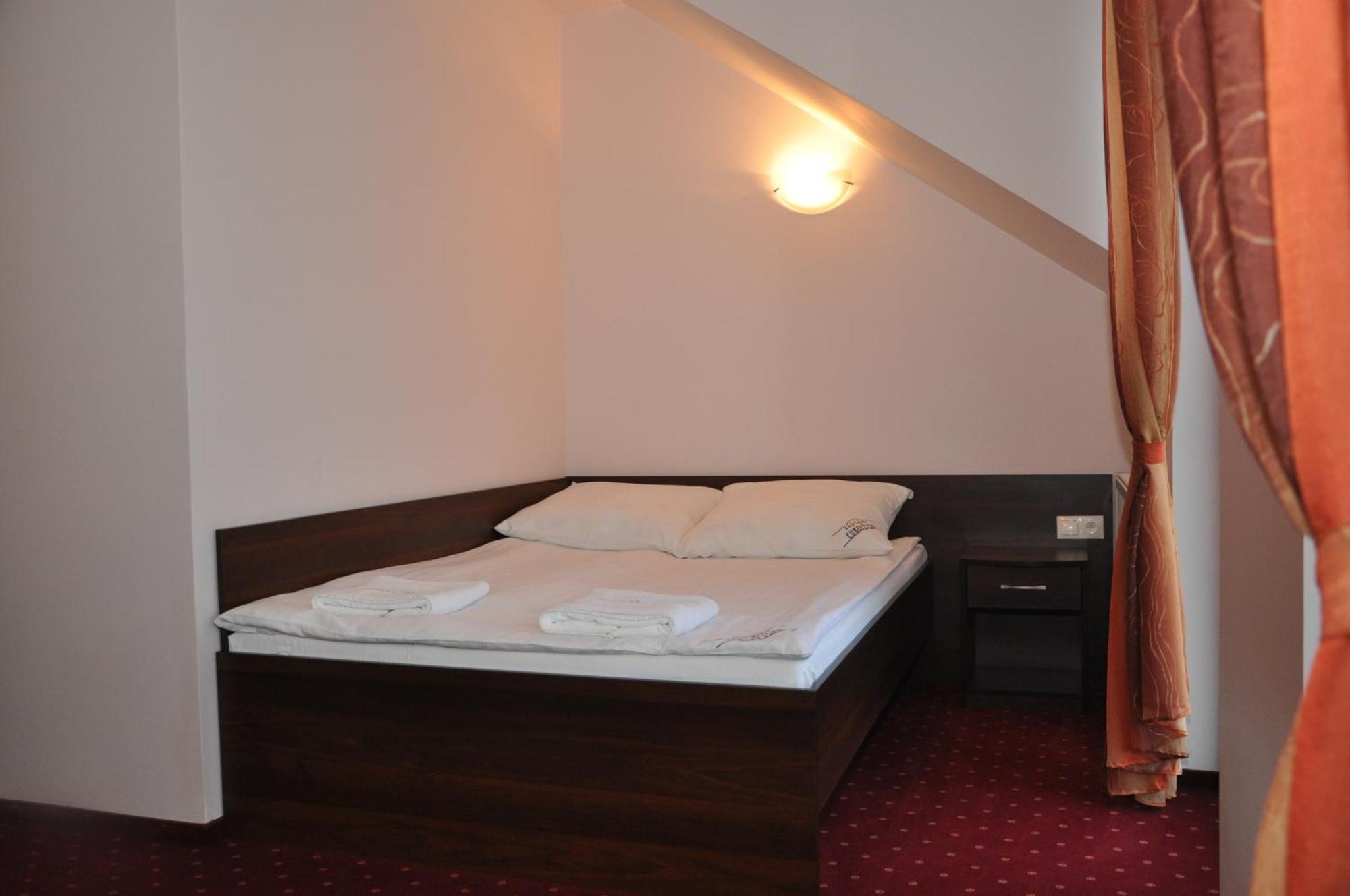 Gosciniec Europejski Miedziana Góra Quarto foto
